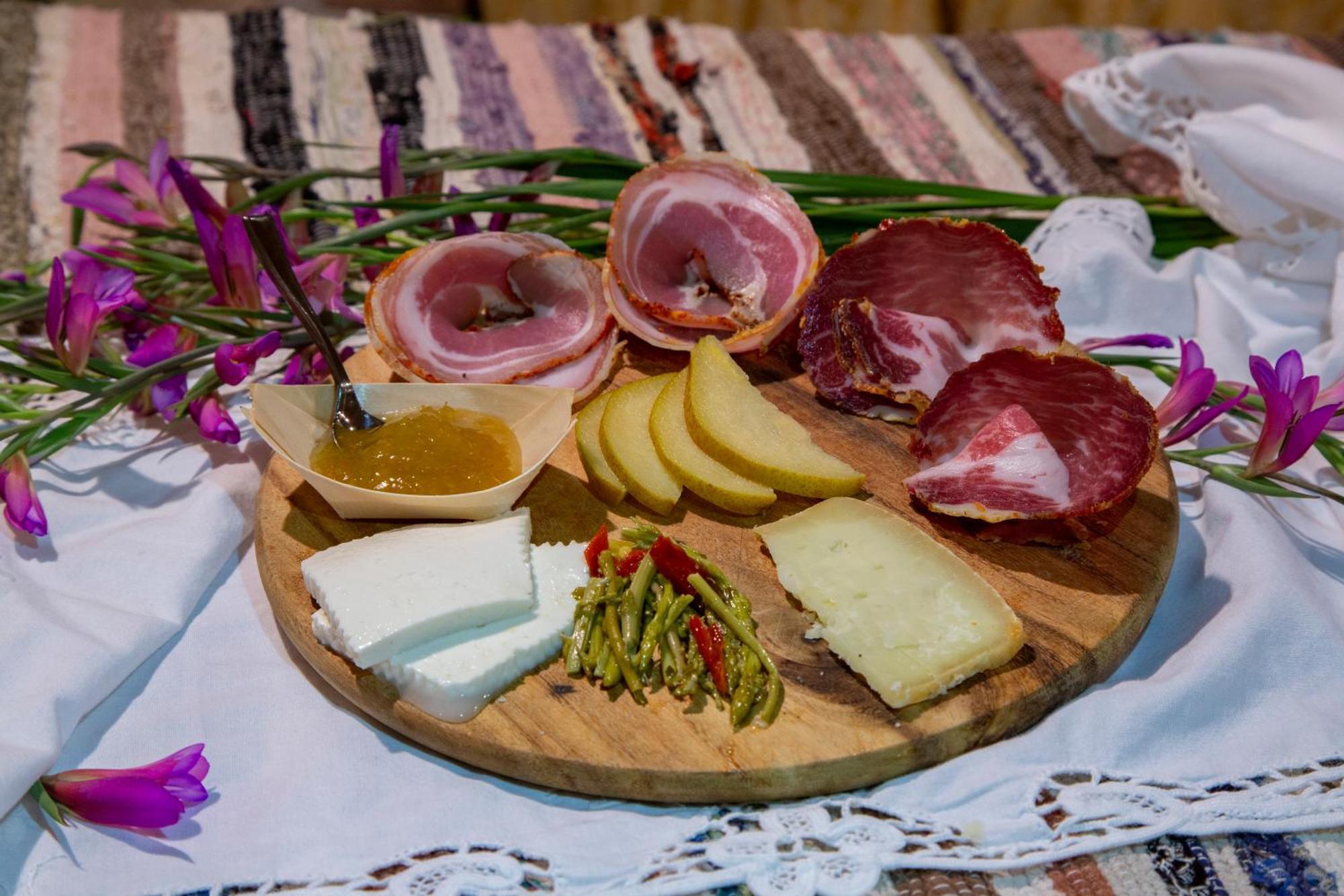 Agriturismo Terra E Sapori Campodipietra Ngoại thất bức ảnh