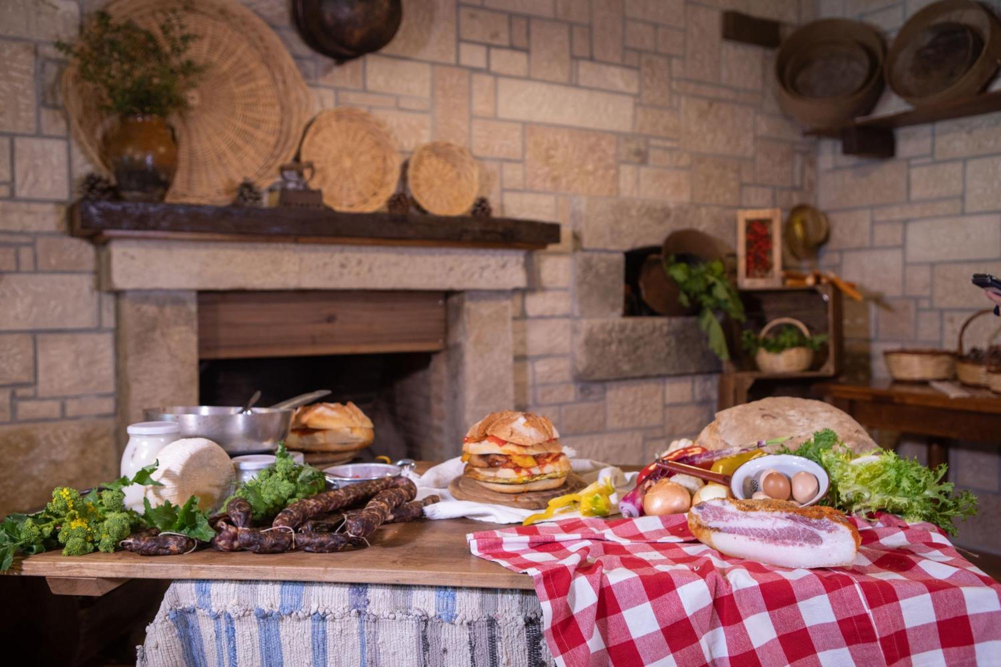 Agriturismo Terra E Sapori Campodipietra Ngoại thất bức ảnh