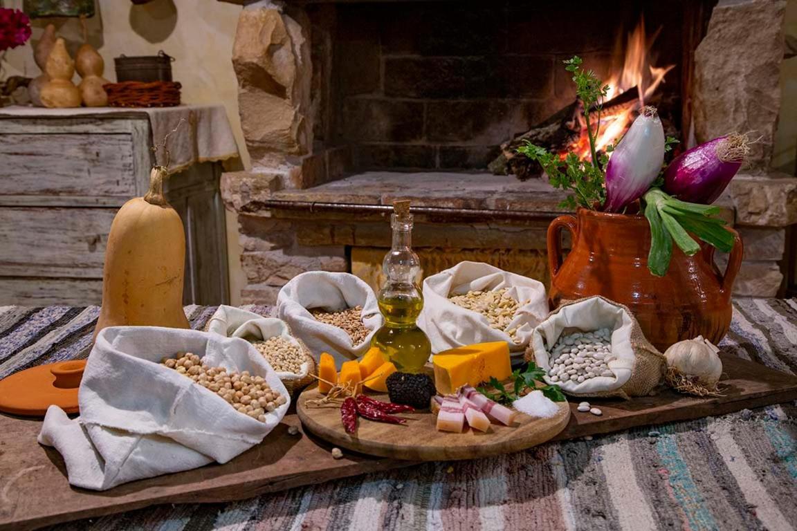 Agriturismo Terra E Sapori Campodipietra Ngoại thất bức ảnh